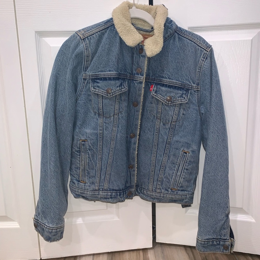 Levi’s Sherpa Jacket!